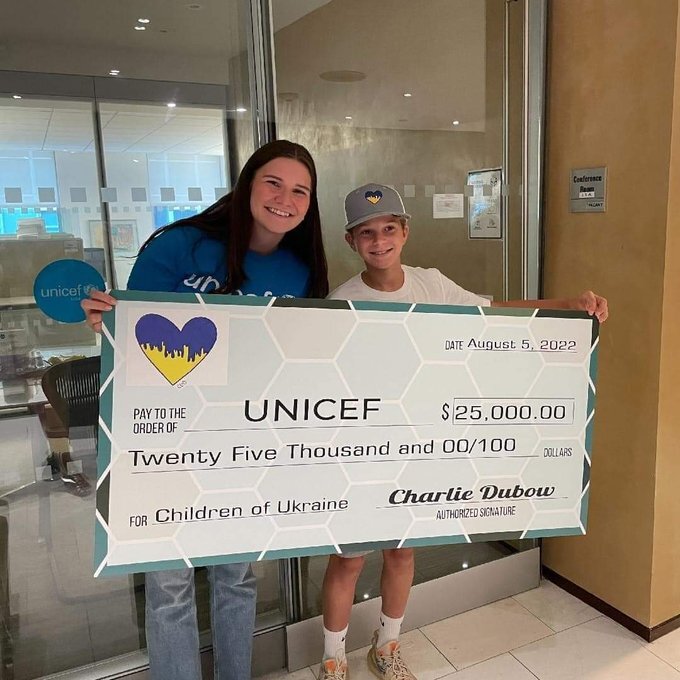 Charlie Dubow made art and clothes, and sold enough of them to raise $25,000 for Ukraine Charlie Dubow made art and clothes, and sold enough of them to raise $25,000 for Ukraine