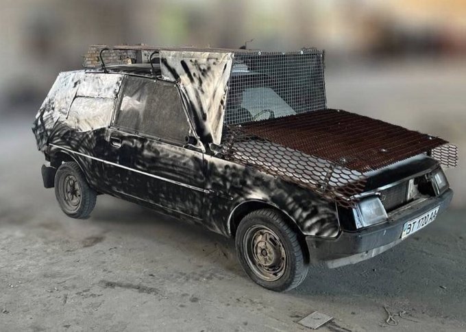 Russian Copium 'looting mobile'?