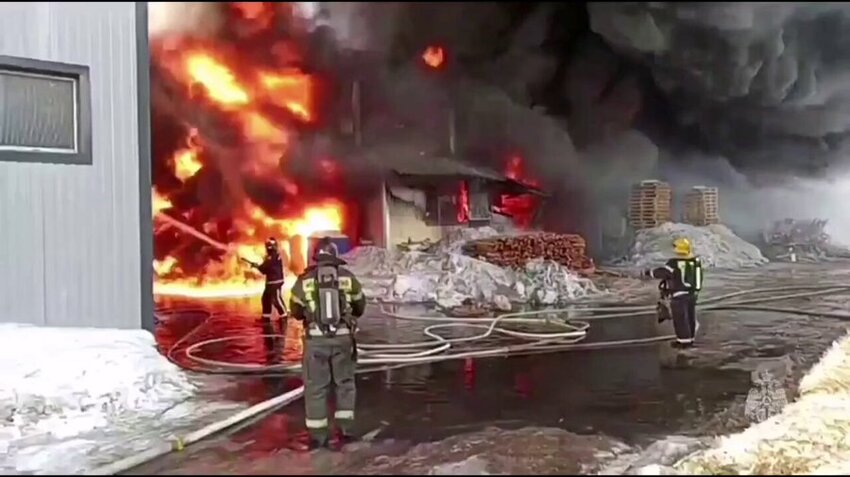 Large fire at a warehouse in Moscow.