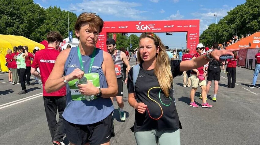 Latvian foreign minister runs a half-marathon to raise funds for drones for Ukraine.