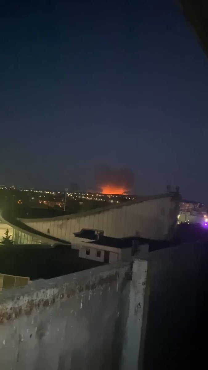 Photo of a huge fire in Luhansk, a higher aviation school was hit.