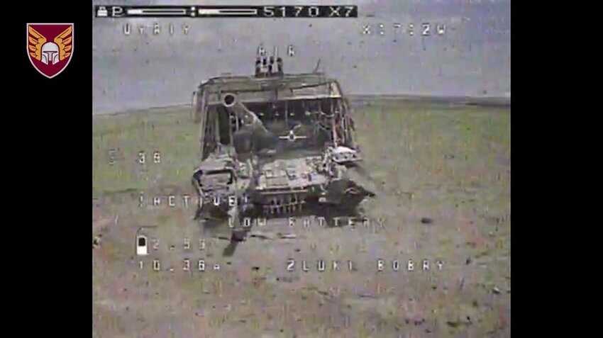Ukrainians blew up a Russian 'turtle tank'.