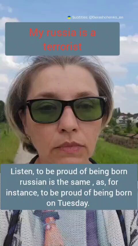 A Russian explains Russia on twitter.
