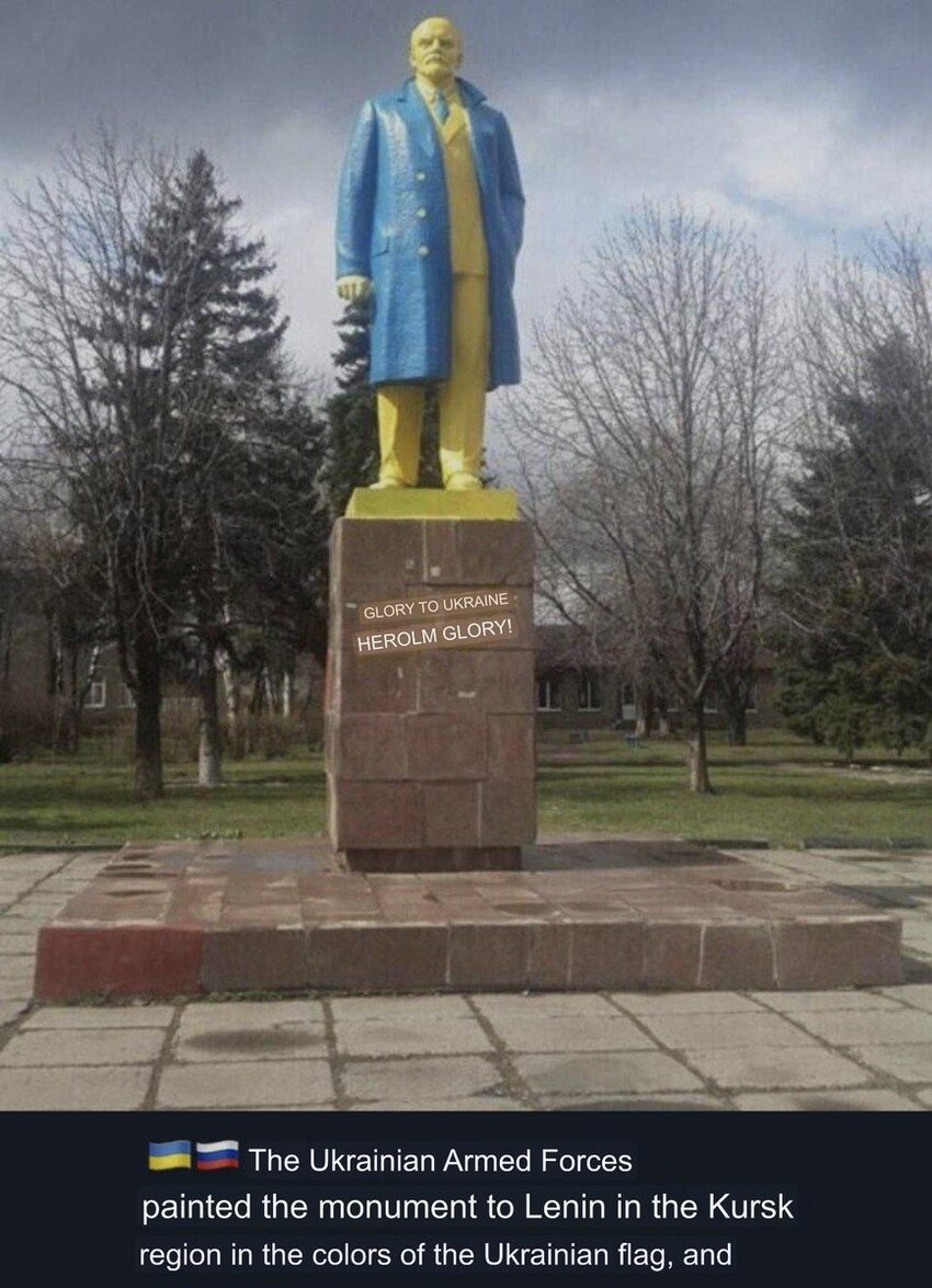 In Kursk, Ukrainians painted a Lenin statue in Ukraine colors.