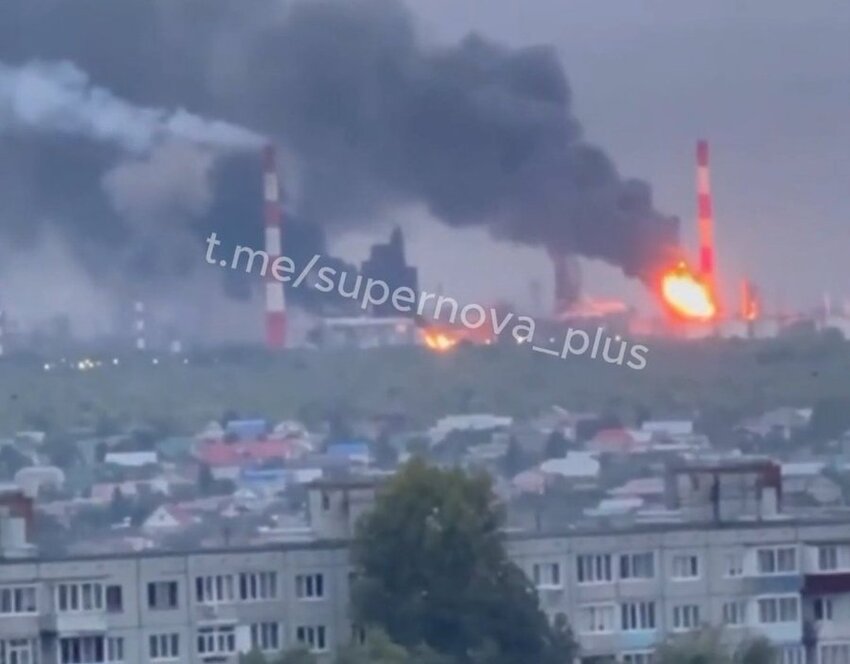 A huge fire at a refinery in Syzran, Russia.
